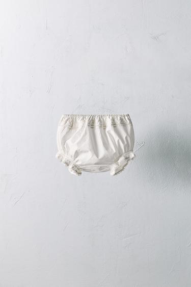 1 MOIS - 3 ANS/ ENSEMBLE POPELINE CHEMISE ET CULOTTE FLEURS BRODÉES ÉDITION LIMITÉE - Écru de Zara - Image 3