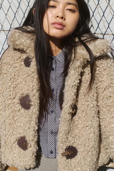 페이크 퍼 토글 재킷 - Zara 샌드