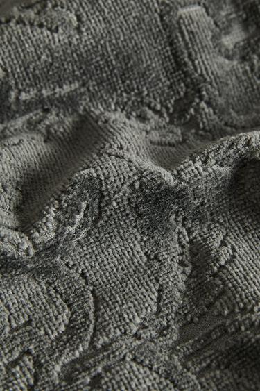 SERVIETTE DE BAIN POMPONS JACQUARD - Vert chiné de Zara