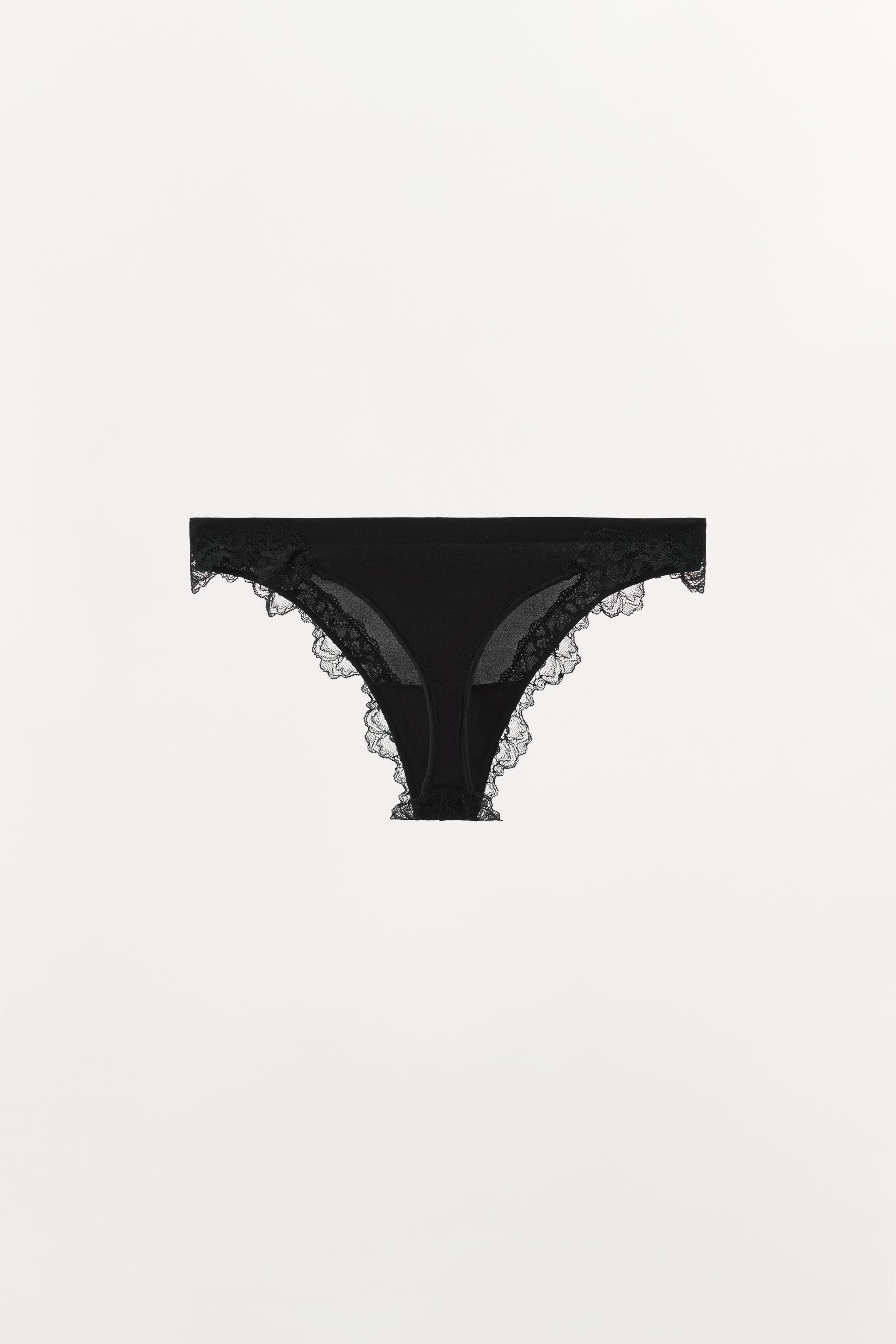 TANGA TAILLE NORMALE EN DENTELLE