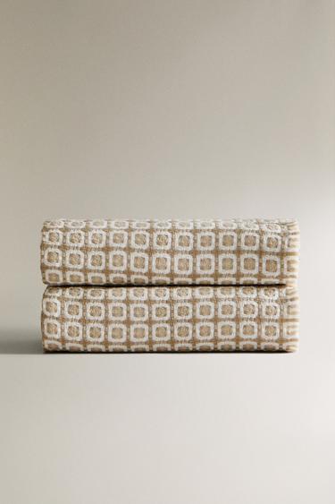 TEXTURED CHECK THROW - Beige by Zara - Image 1