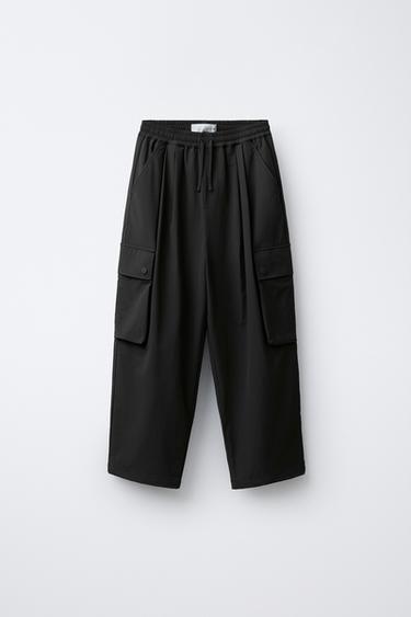 PANTALON CARGO NYLON - Noir de Zara