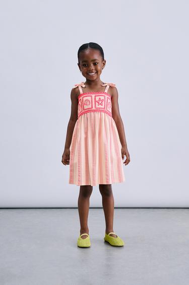 EMBROIDERED STRIPED DRESS - Fuchsia by Zara