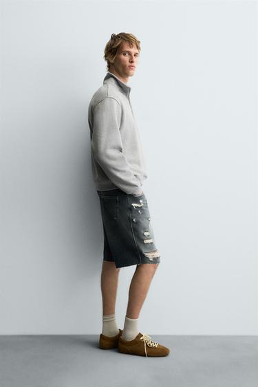 BERMUDA EN DENIM DÉCHIRÉ - Bleu / Vert de Zara - Image 3