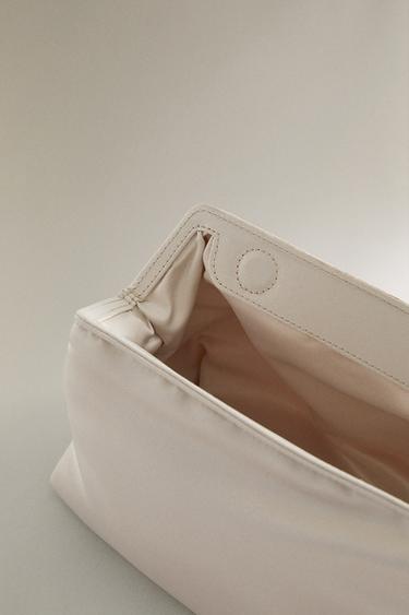 TROUSSE DE TOILETTE SATIN - Or de Zara - Image 4