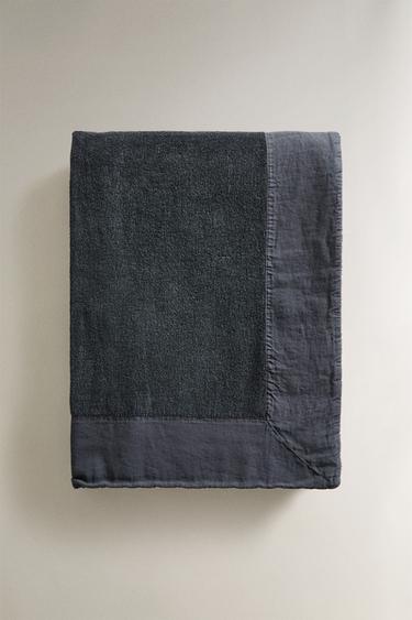 BEACH TOWEL WITH CONTRAST TEXTURES - Dark grey by Zara - Image 1