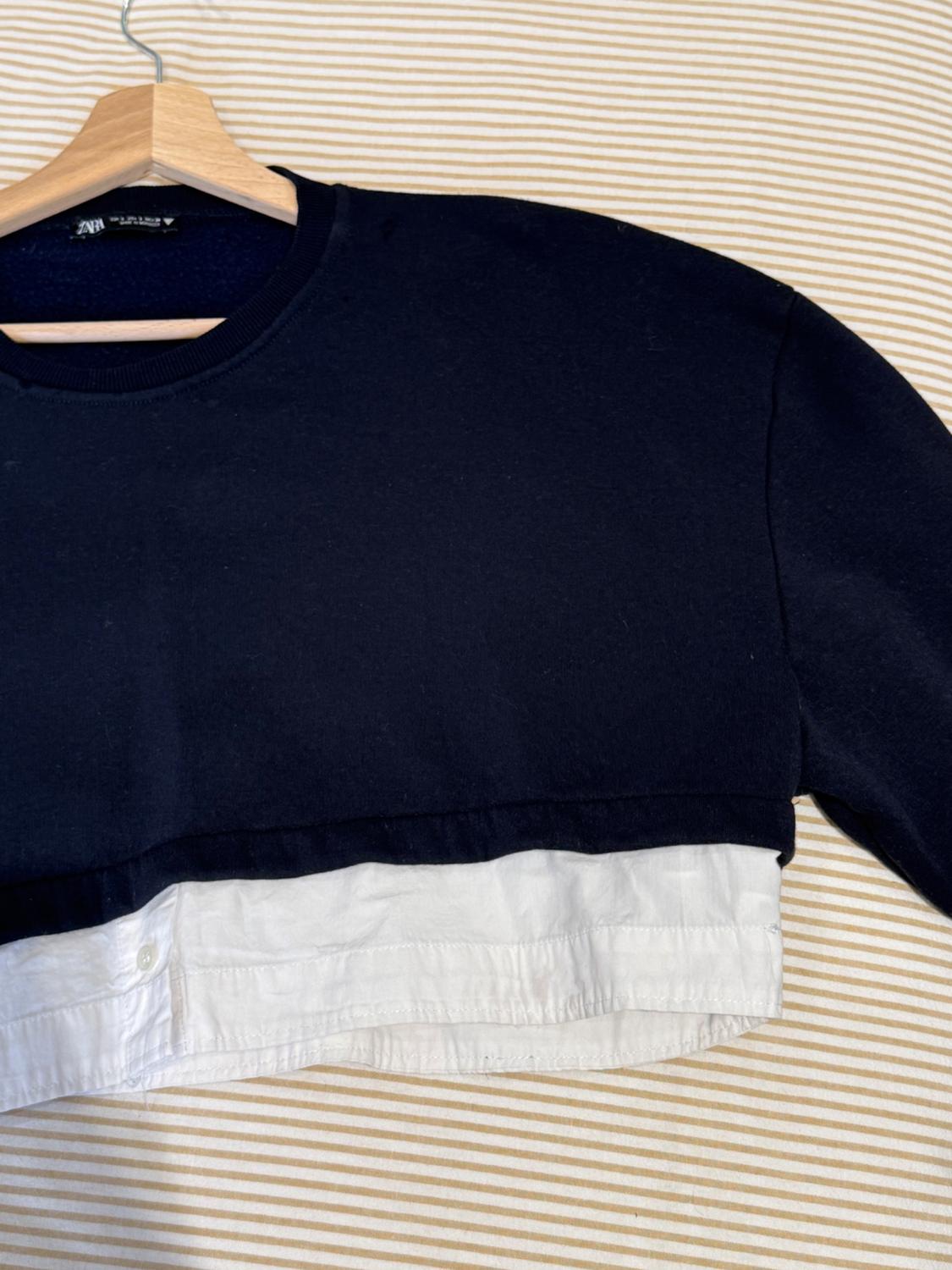 CONTRAST VARSITY CROPPED T-SHIRT - Image 5