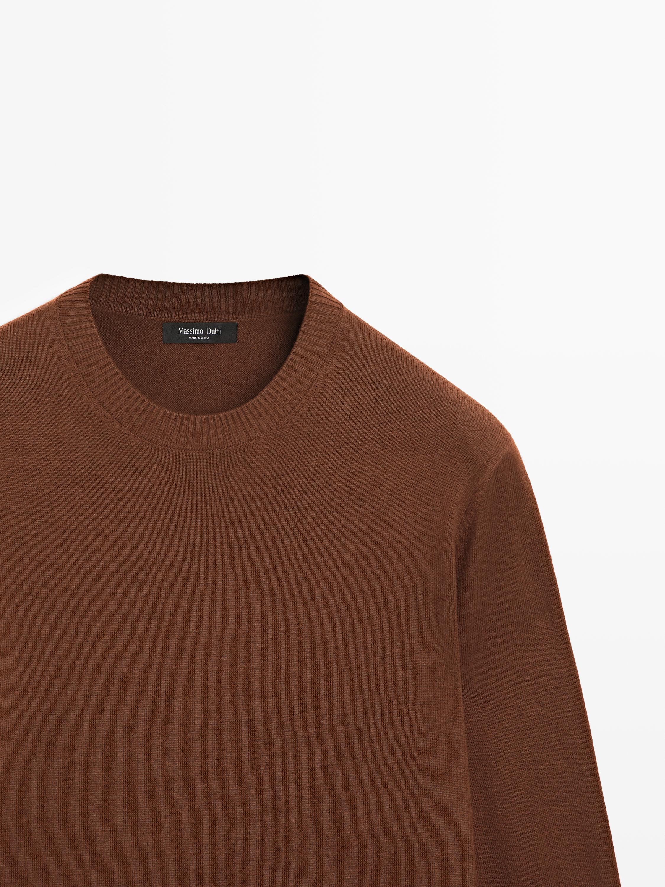 Knit cotton and wool sweater with crew neck