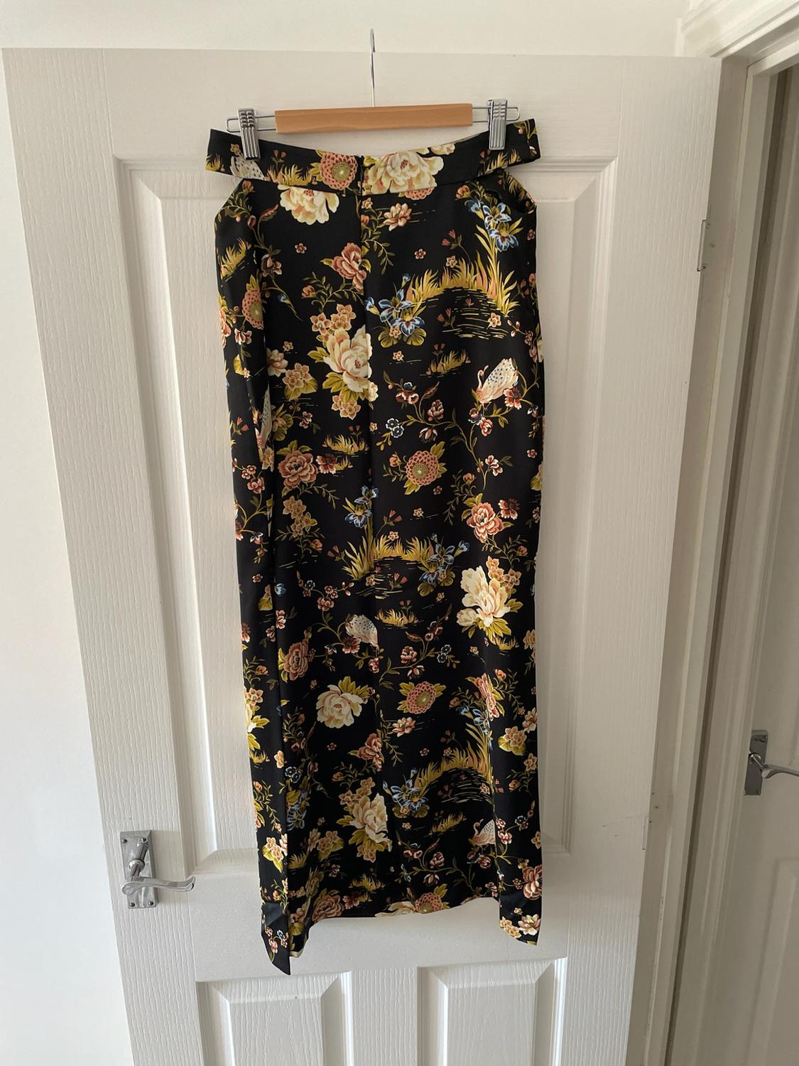 PRINTED CUT-OUT SKIRT - Image 3
