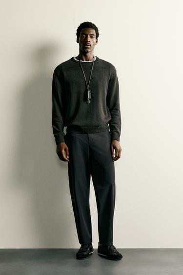 PANTALÓN TÉCNICO REGULAR FIT CONFORT - Negro de Zara - Imagen 0