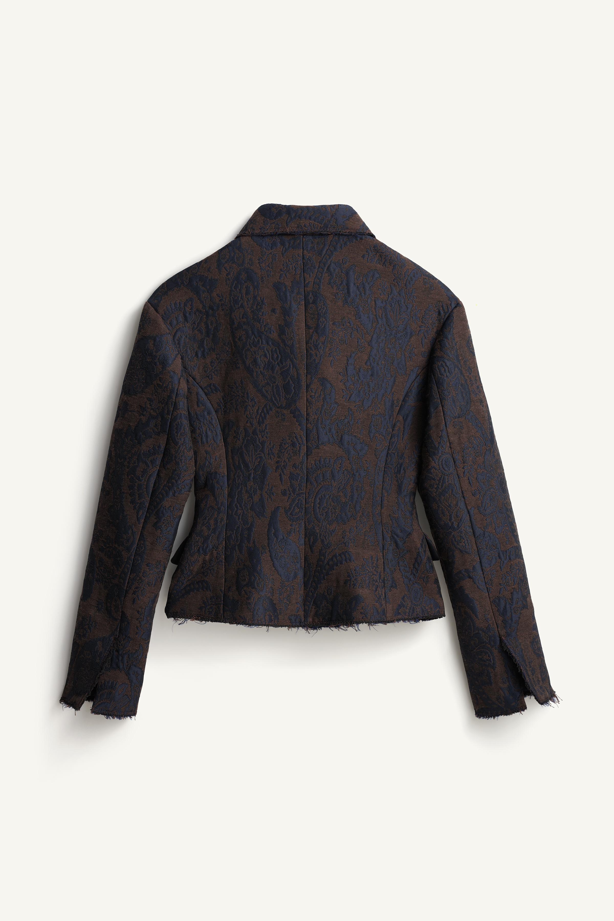 LIMITED EDITION CROPPED JACQUARD BLAZER
