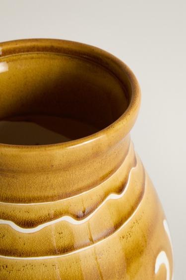 LEAF PRINT STONEWARE VASE — Mustard 2