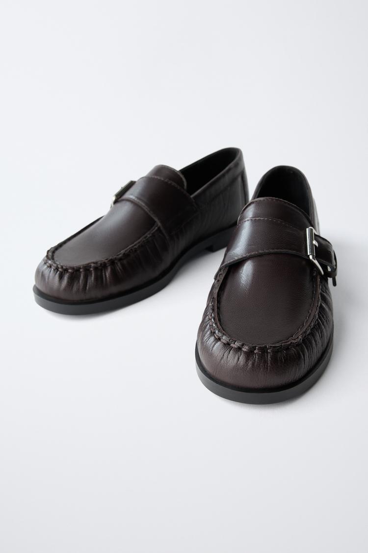 MOCASINES DE CUERO CON HEBILLA 4