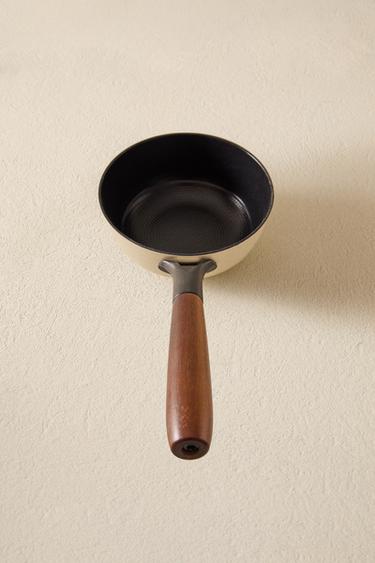 IRON SAUCEPAN - Cream by Zara