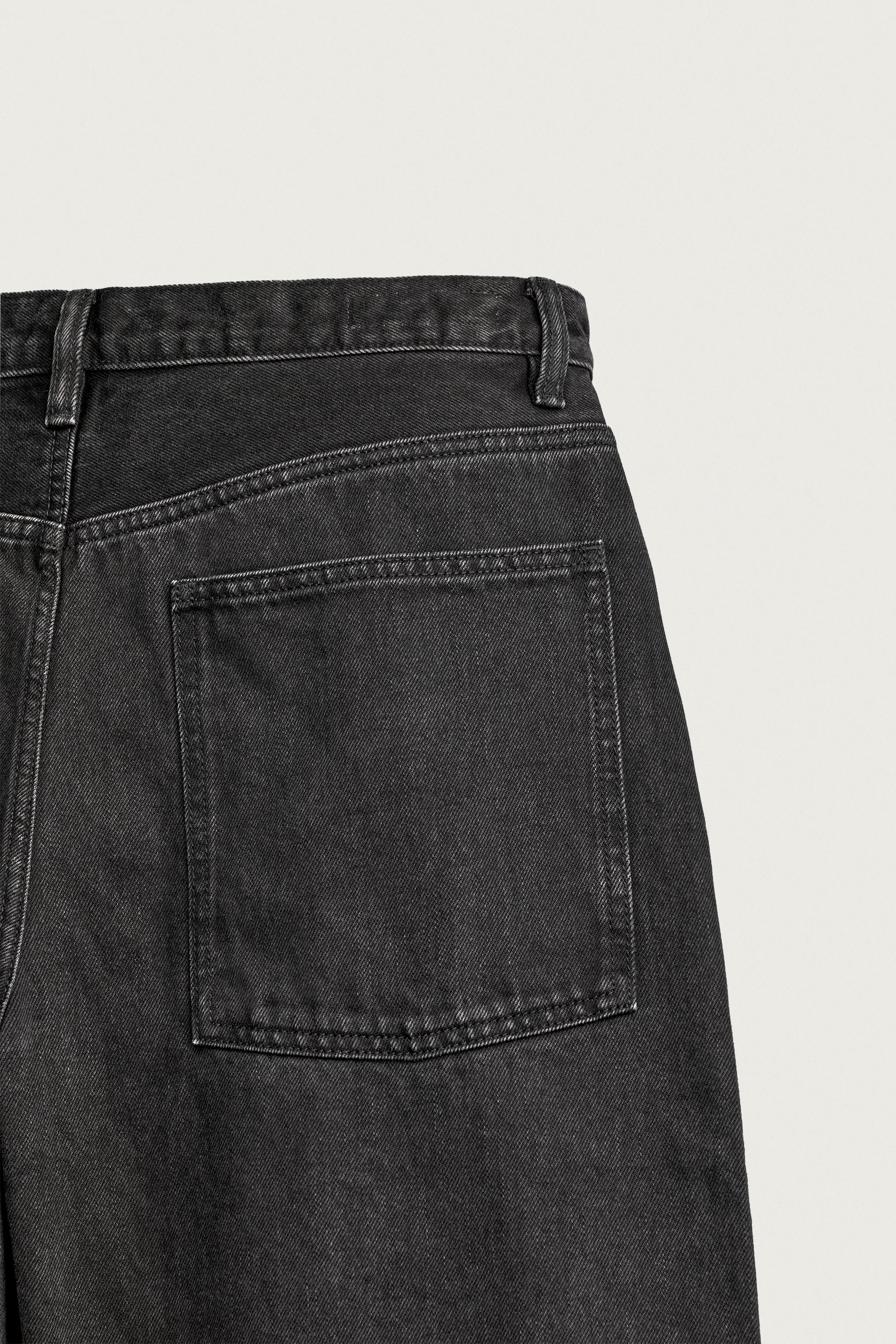 TAPERED WIDE-FIT JEANS