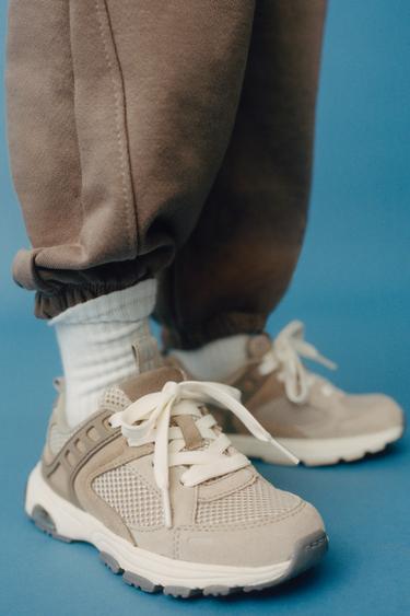 ZAPATILLA DEPORTIVA MULTIPIEZAS - Marrón Arena de Zara