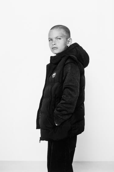 WATER-REPELLENT HOODIE GILET - Black by Zara