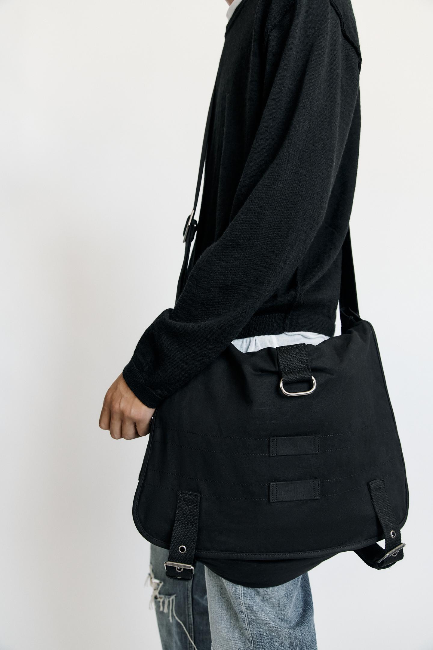 Мужская сумка Zara Waxed Fabric Crossbody, цвет: Чёрный — фото 1