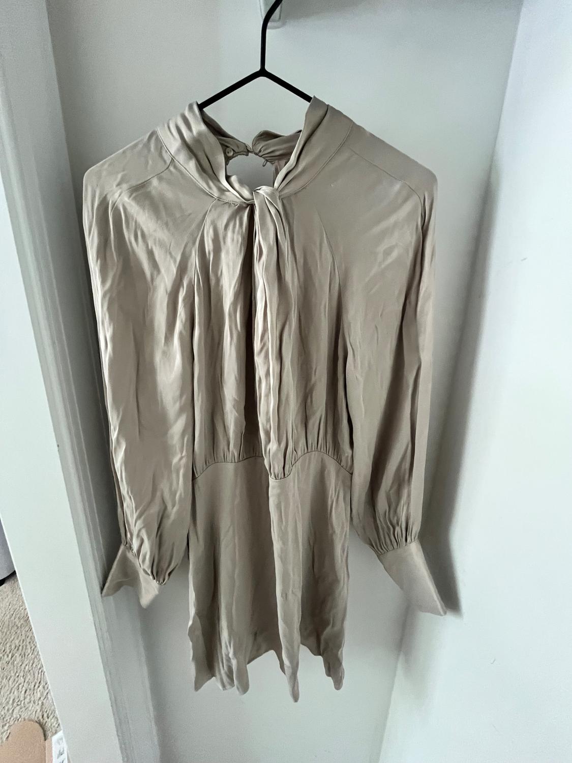 KNOTTED SATIN EFFECT DRESS