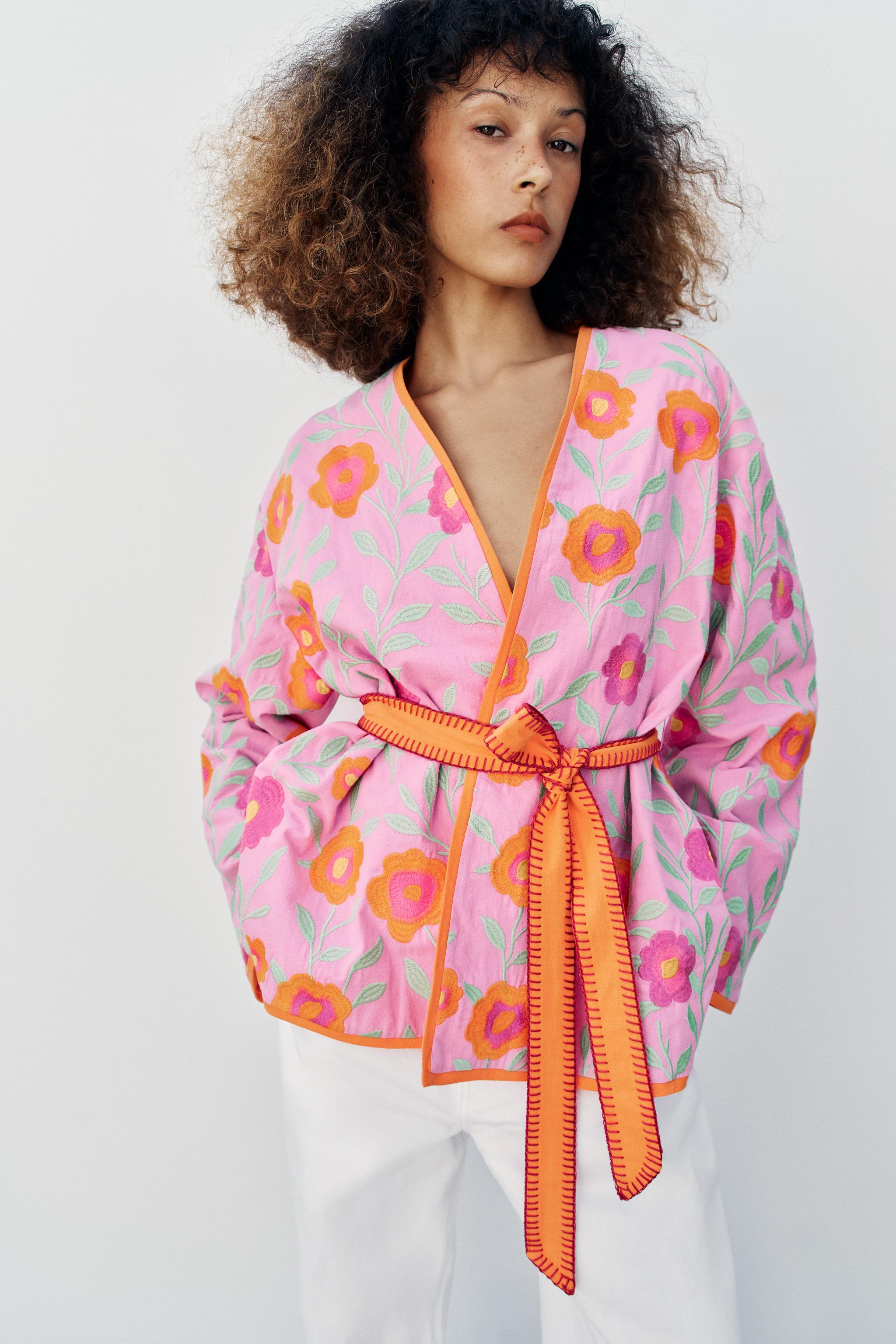 FLORAL EMBROIDERED BELTED KIMONO