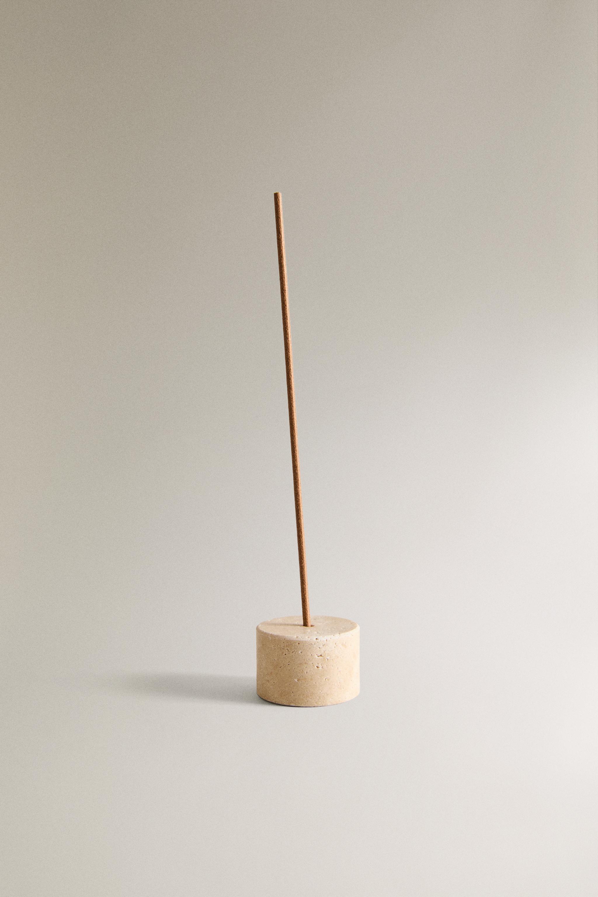 ROSE ET PIVOINE SCENTED INCENSE STICK SET WITH STAND — Pink / White