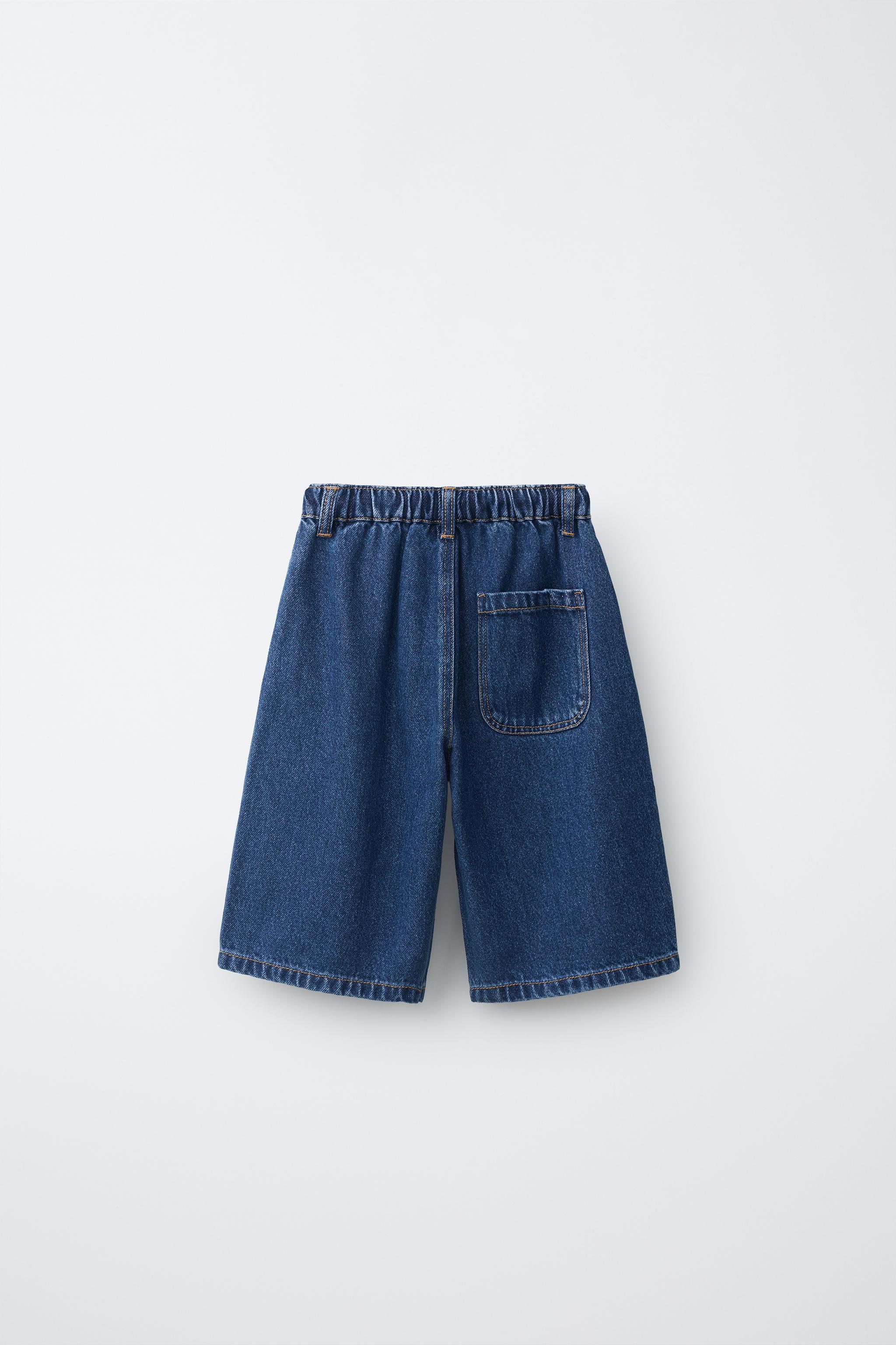 FLUID DENIM BERMUDA SHORTS — Mid-blue