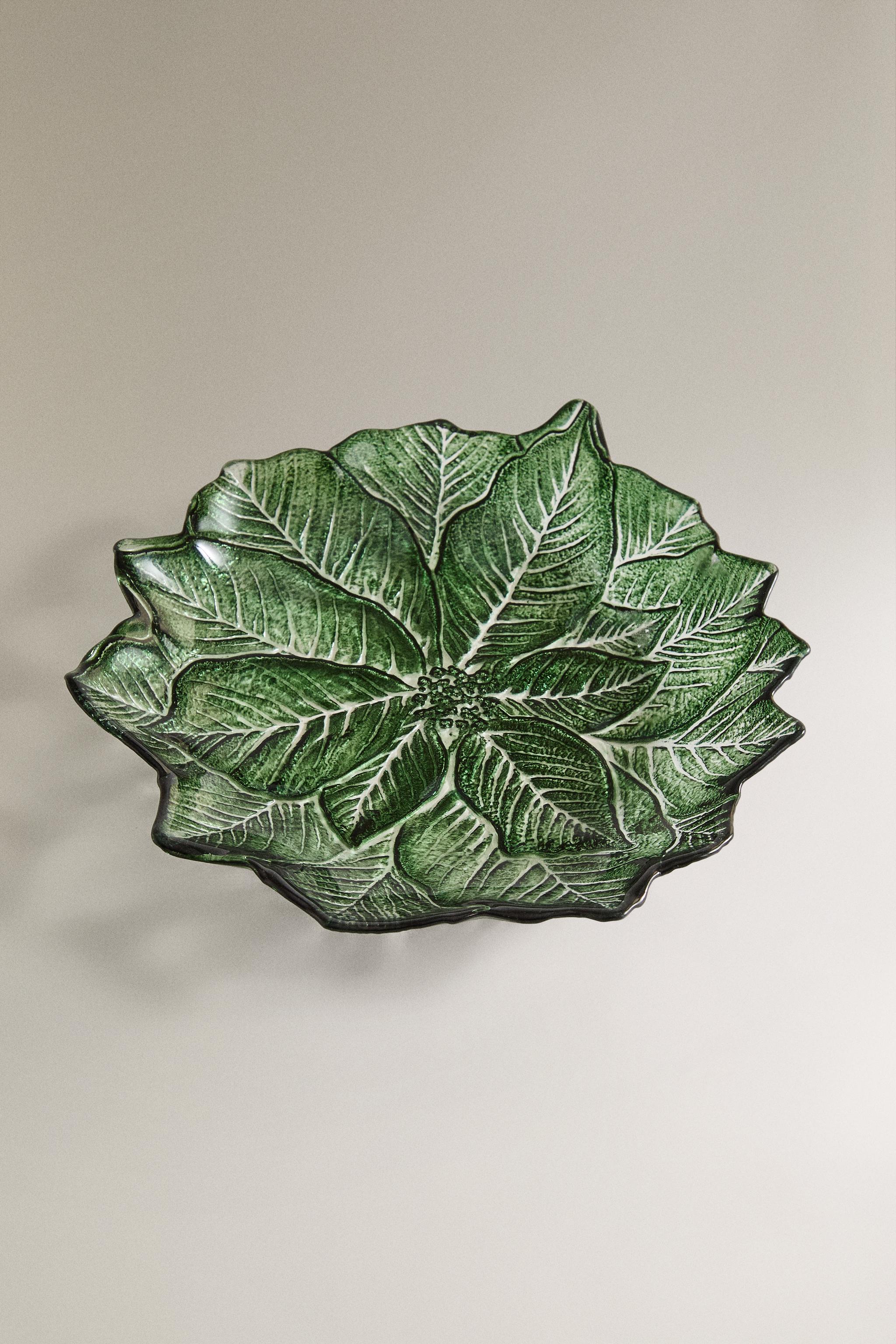 CHRISTMAS GLASS FLOWER DESSERT PLATE