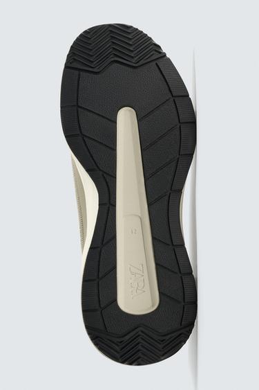 BASKET DE SPORT - Gris taupe de Zara - Image 6