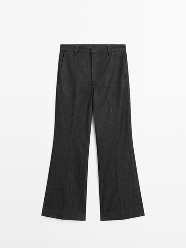 Jeans flare fit tiro medio - Negro de Zara