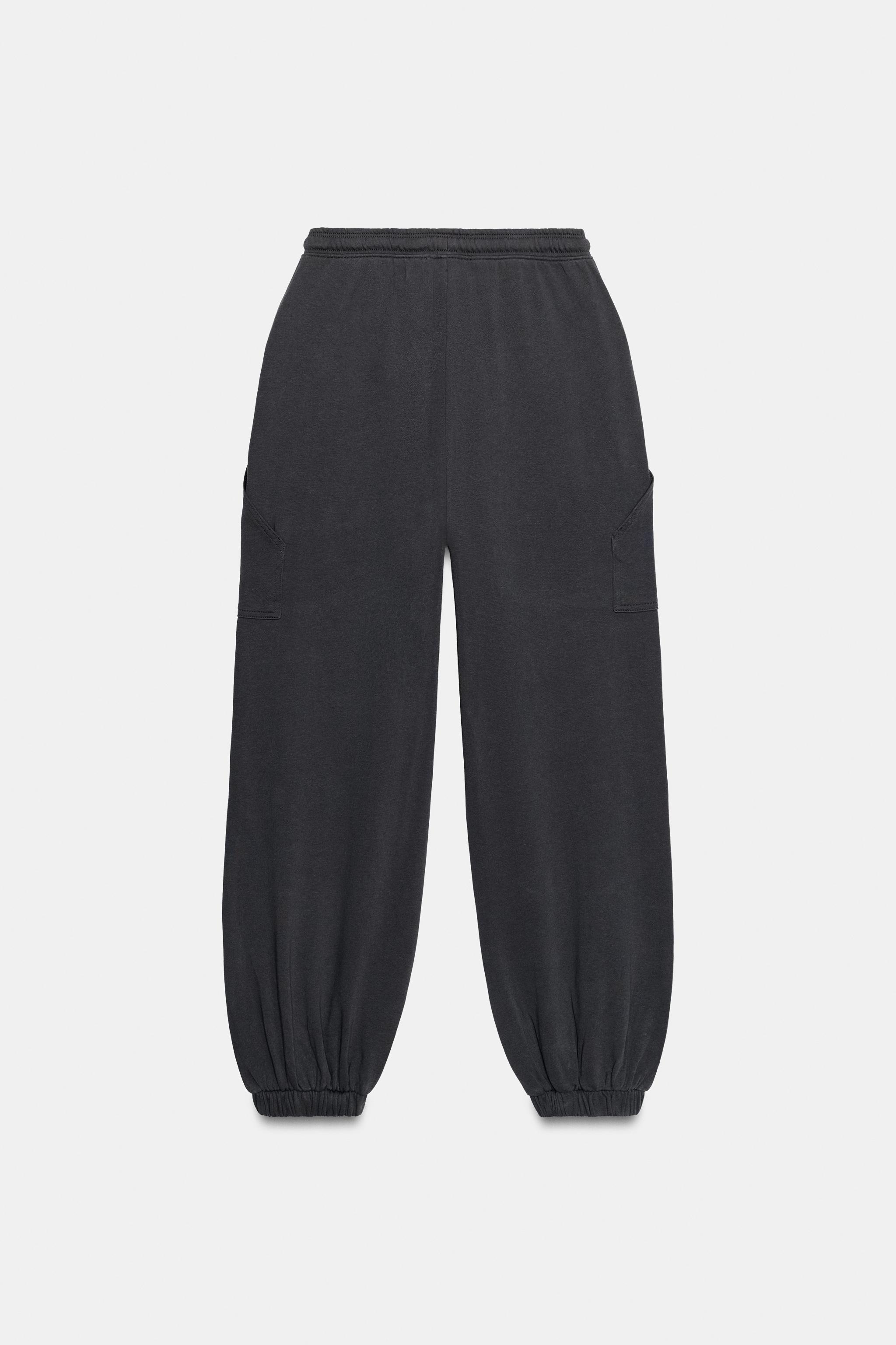 JOGGER PANTS WITH POCKETS