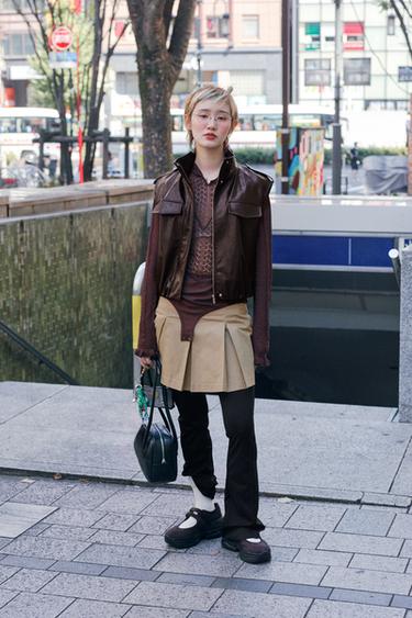 カーゴスカートパンツライトキャメルZaraのカーゴスカートパンツ - ライトキャメル