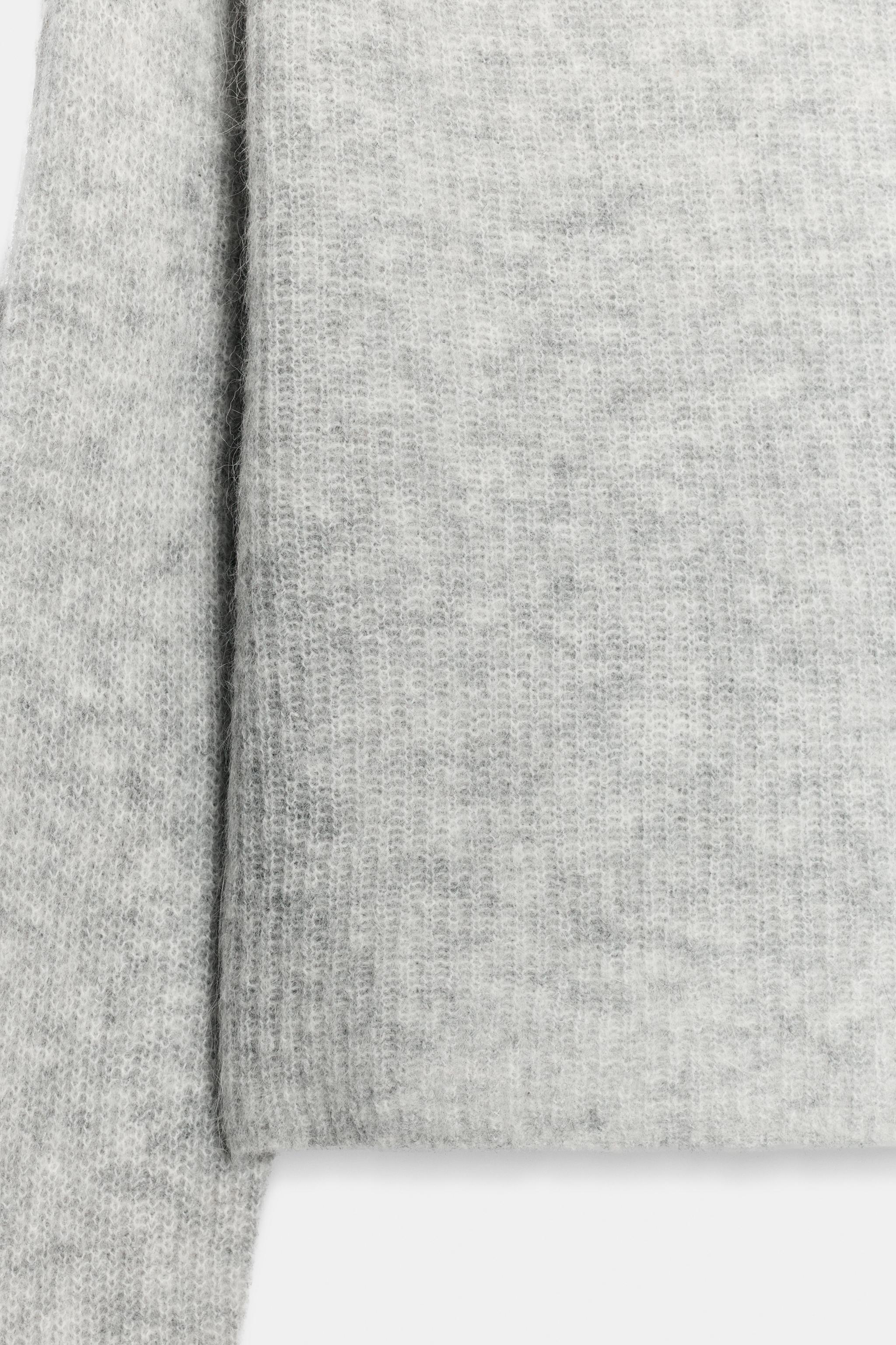 BASIC ALPACA AND WOOL SWEATER