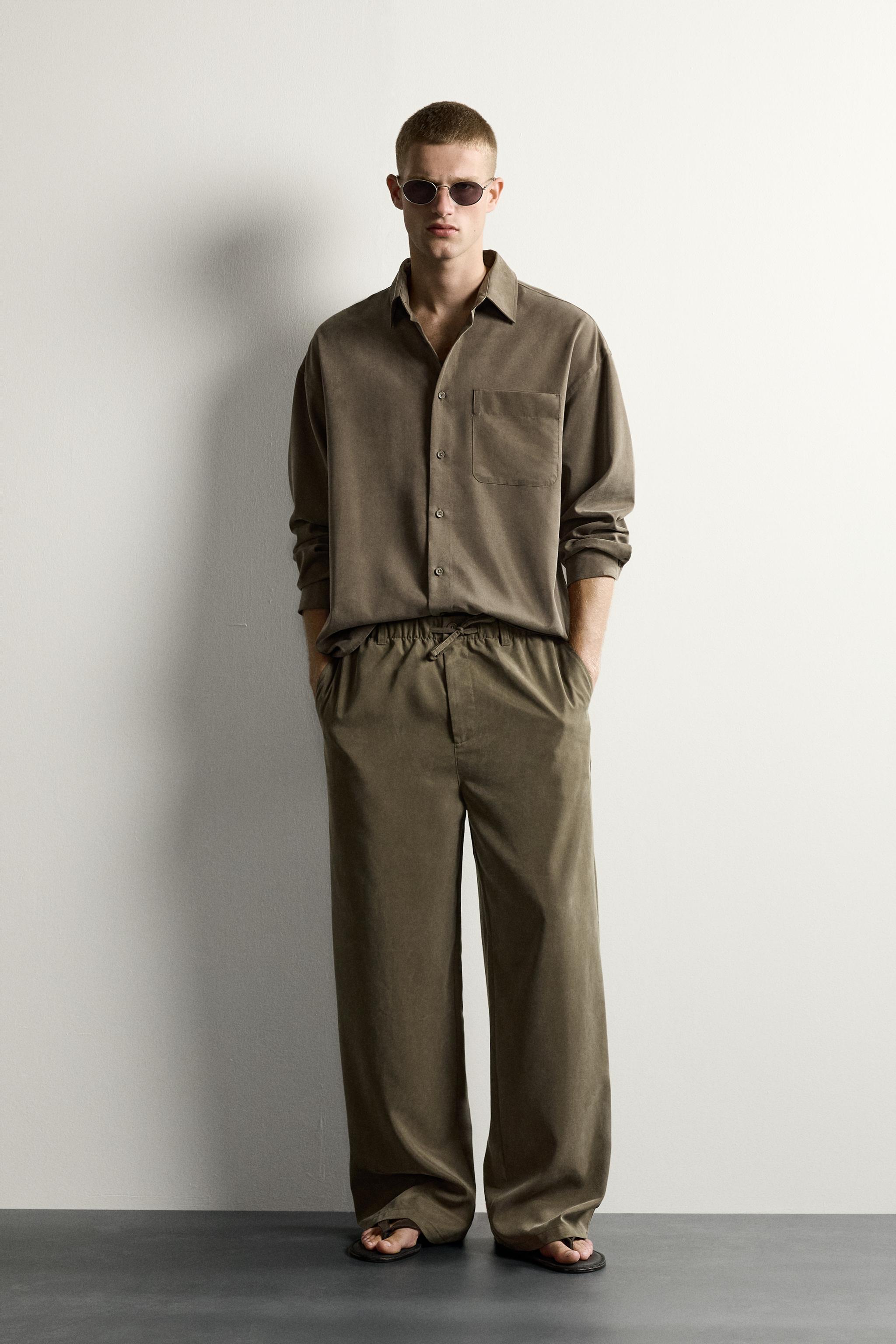 RELAXED FIT FLOWY PANTS