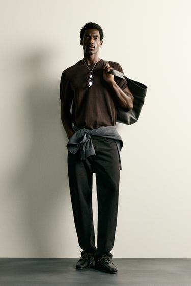 T-SHIRT BASIQUE REGULAR FIT EN MAILLE - Chocolat de Zara