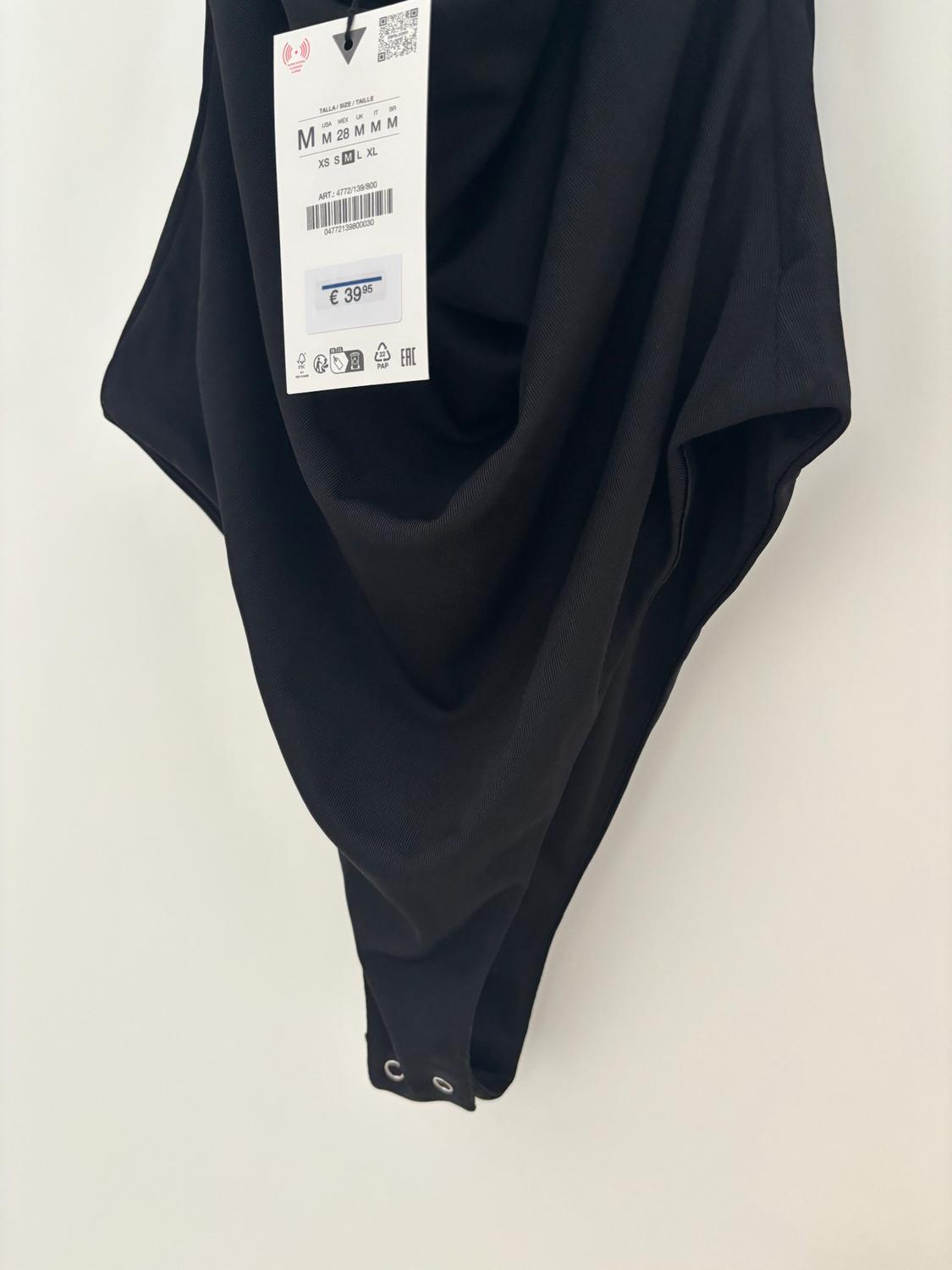 HALTER BODYSUIT WITH FLORAL APPLIQUÉ - Image 6