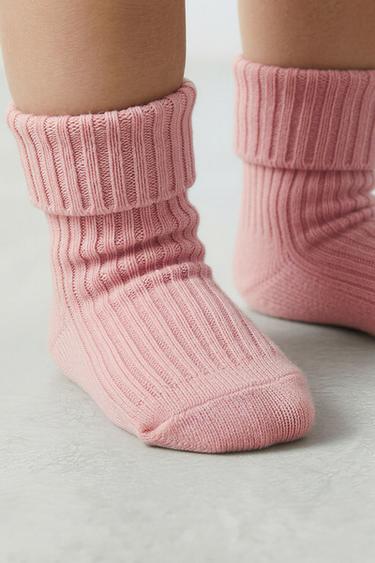 LOT DE QUATRE PAIRES DE CHAUSSETTES COLORÉES EN COFFRET - Rose de Zara - Image 5