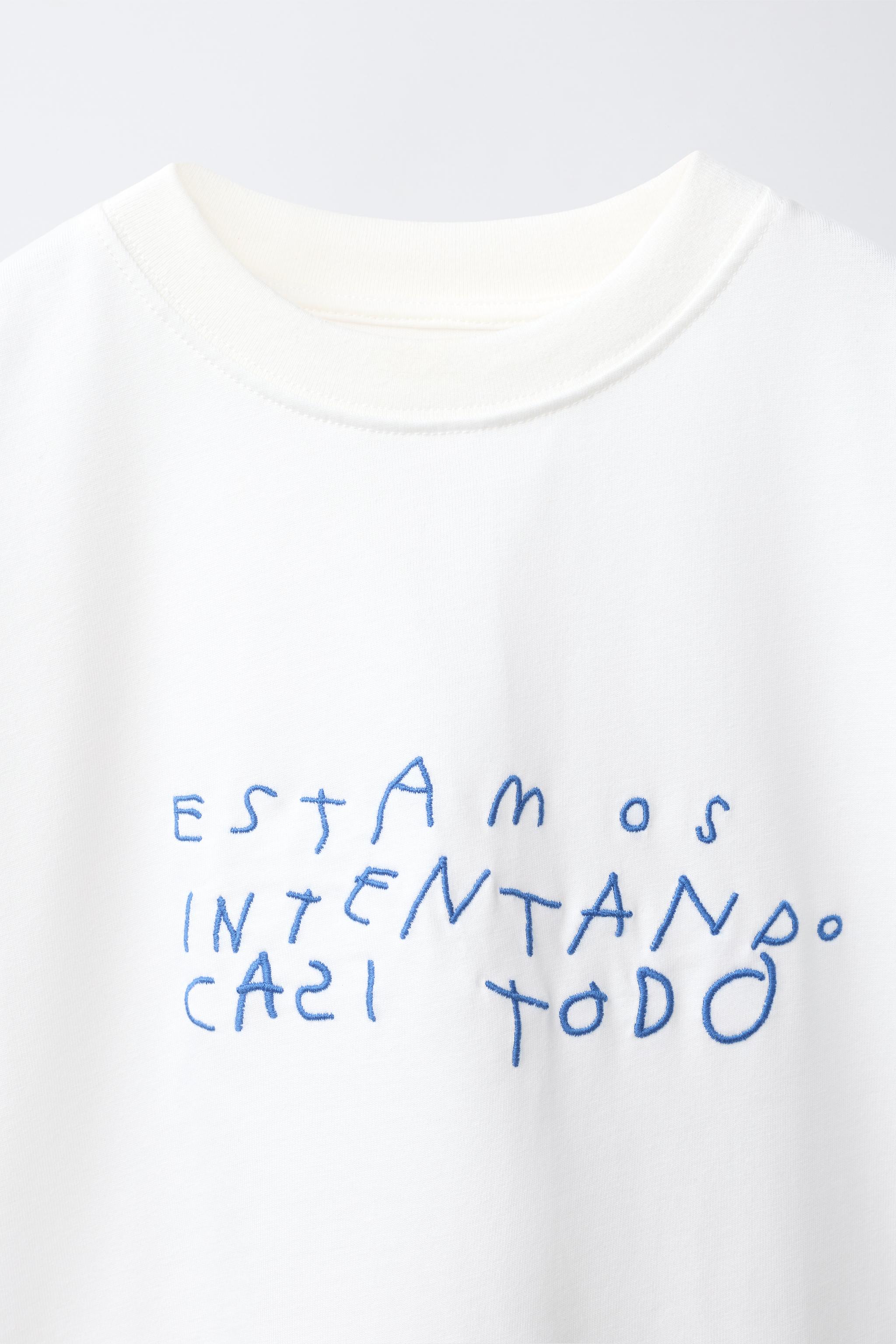 CLARA CEBRIAN © EMBROIDERED AND PRINTED T-SHIRT