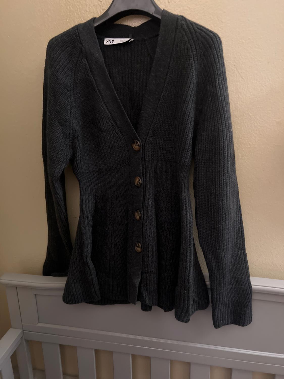 FITTED WAIST KNIT CARDIGAN