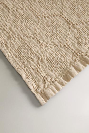 MINI WAFFLE-KNIT FLORAL BATH TOWEL - Sand by Zara - Image 2