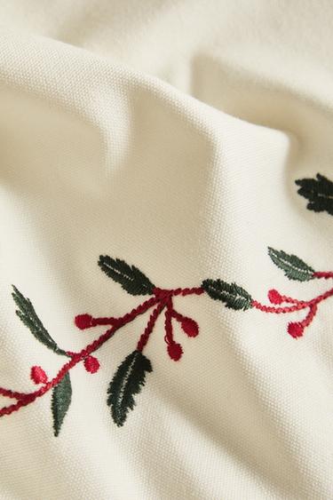 PACK OF COTTON CHRISTMAS NAPKINS WITH BERRIES (PACK OF 2) - Green by Zara - Image 3