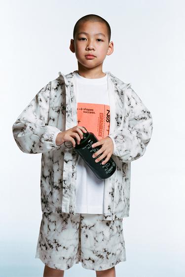 CHUBASQUERO CAPUCHA TIE DYE SPORTY - Blanco / Negro de Zara