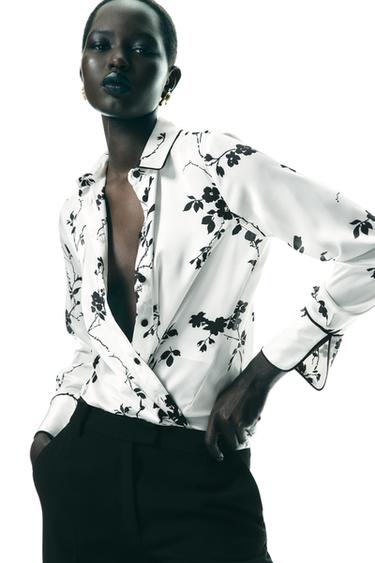 CAMISA FLORES - Blanco / Negro de Zara