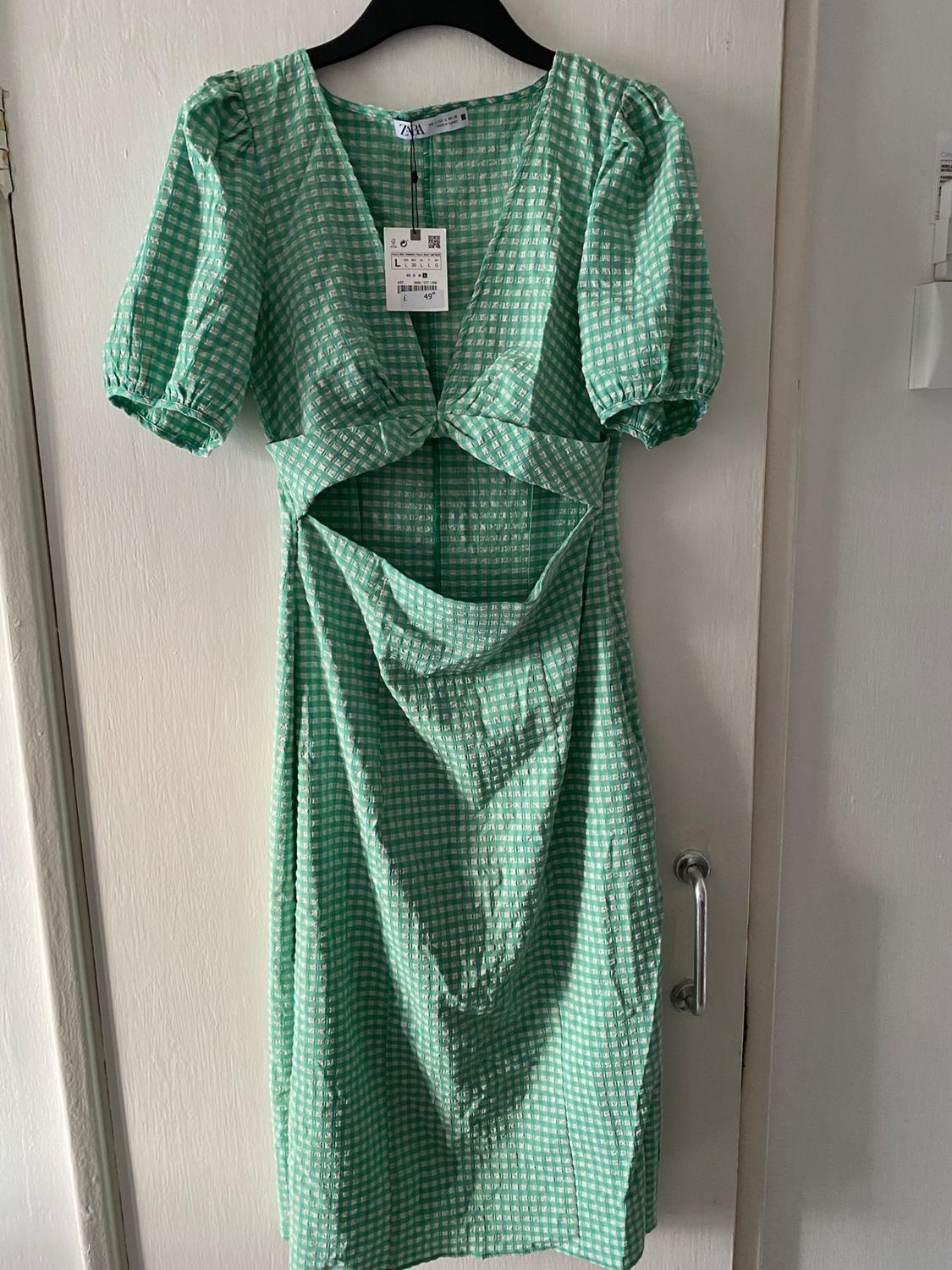 GINGHAM CHECK CUT-OUT DRESS