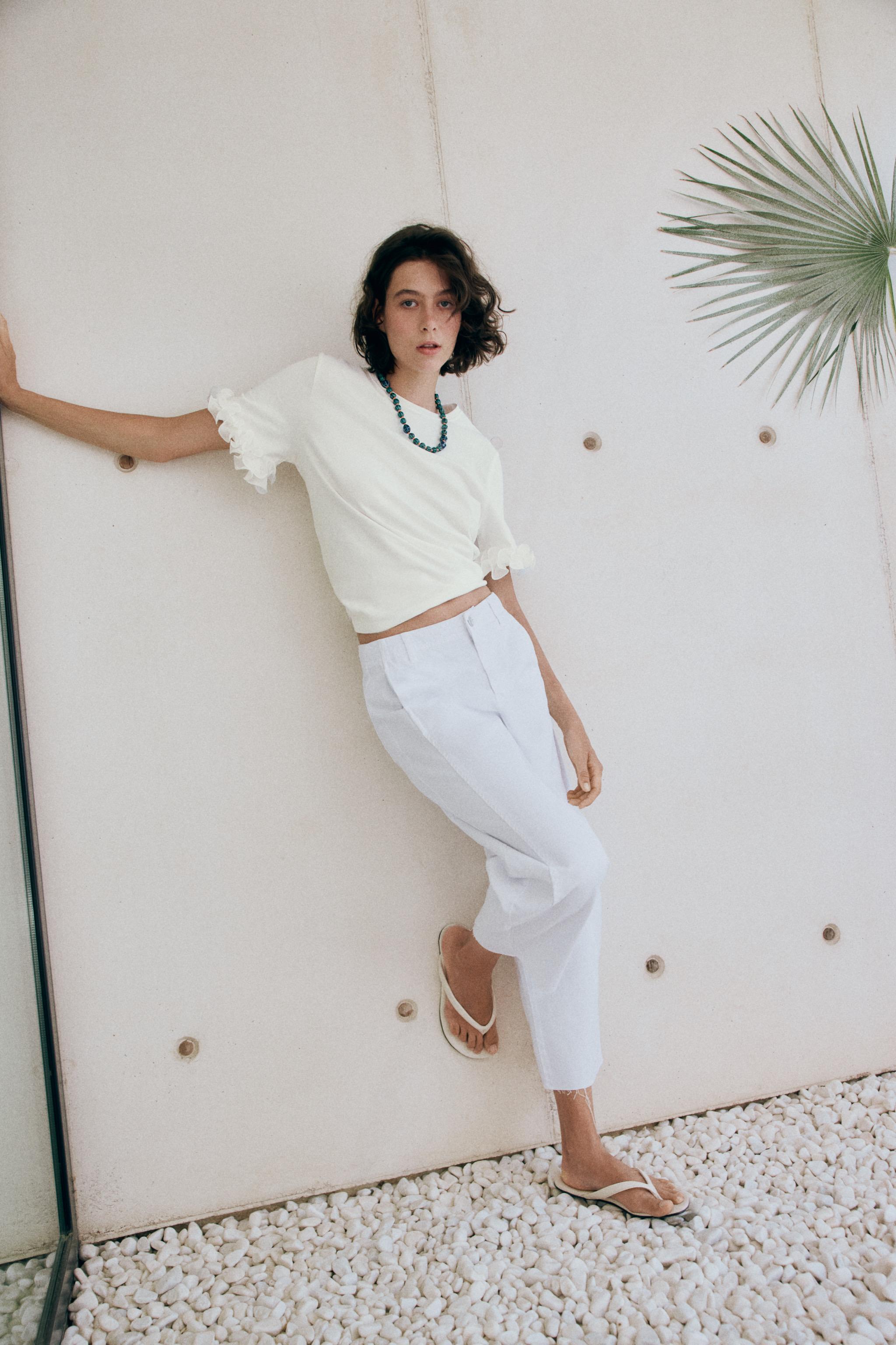 COTTON RUFFLE T-SHIRT
