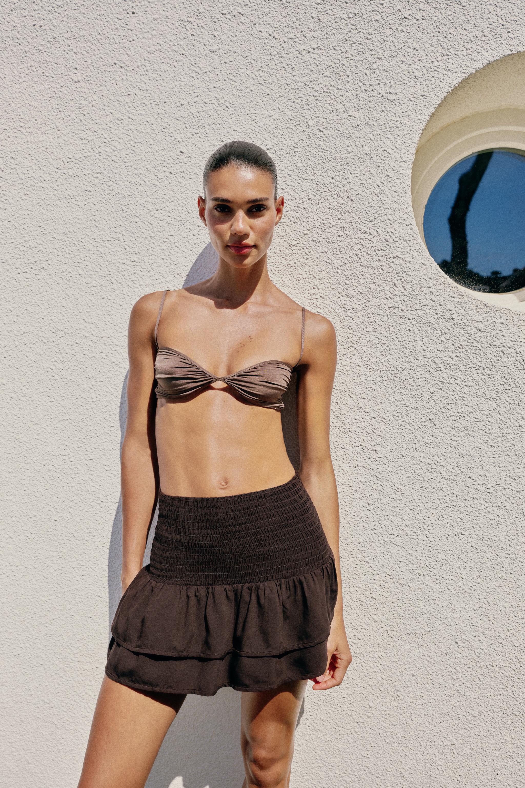 SMOCKED RUFFLE SHORTS — Brown