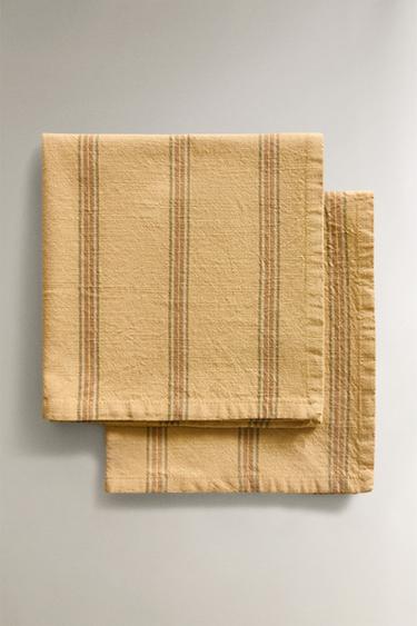 PAKKE MED STRIBEDE SERVIETTER MED FARVET TRÅD (PAKKE MED 2) - sennep fra Zara