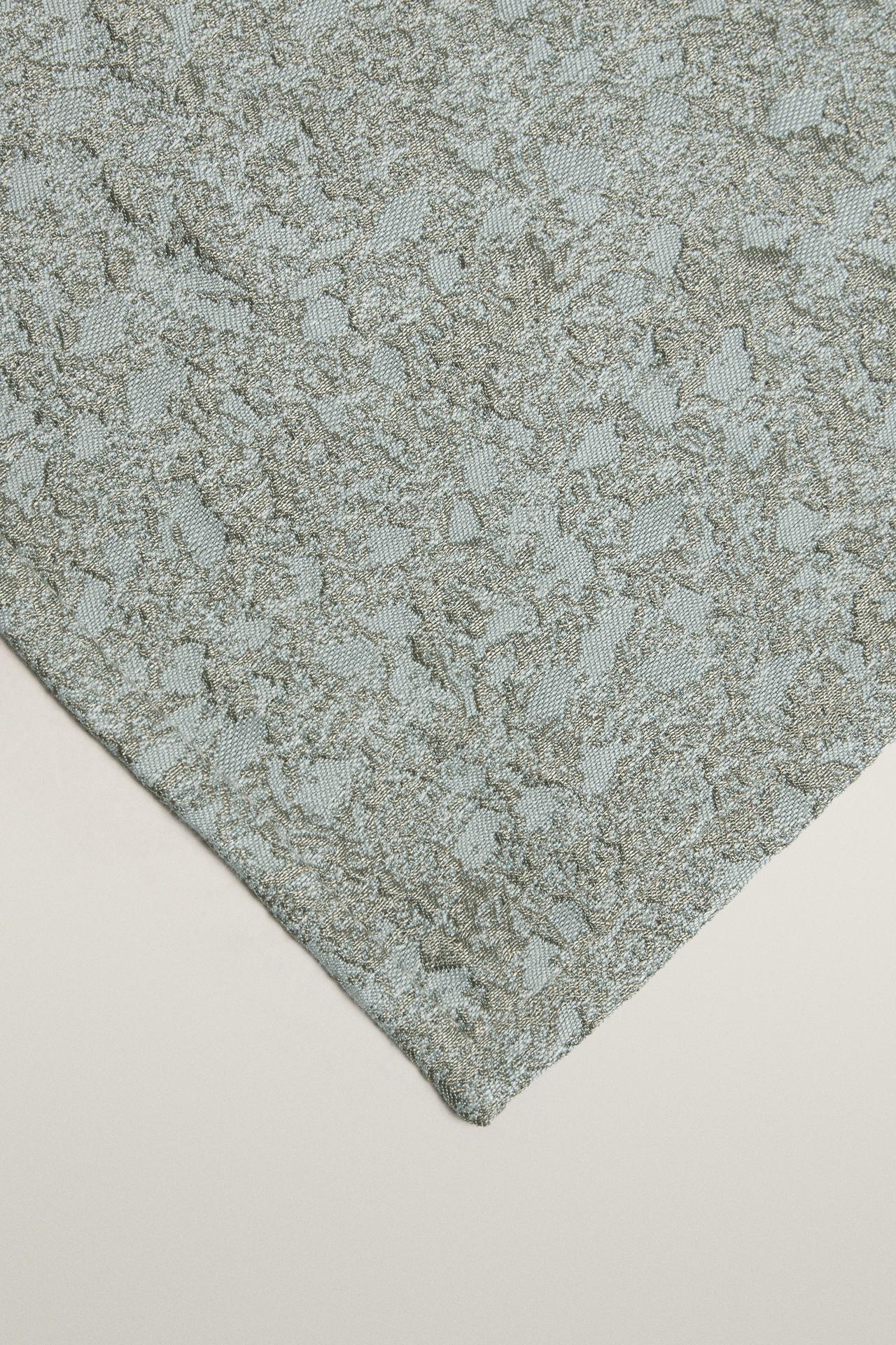 FLORAL JACQUARD BLANKET — Grey / Blue
