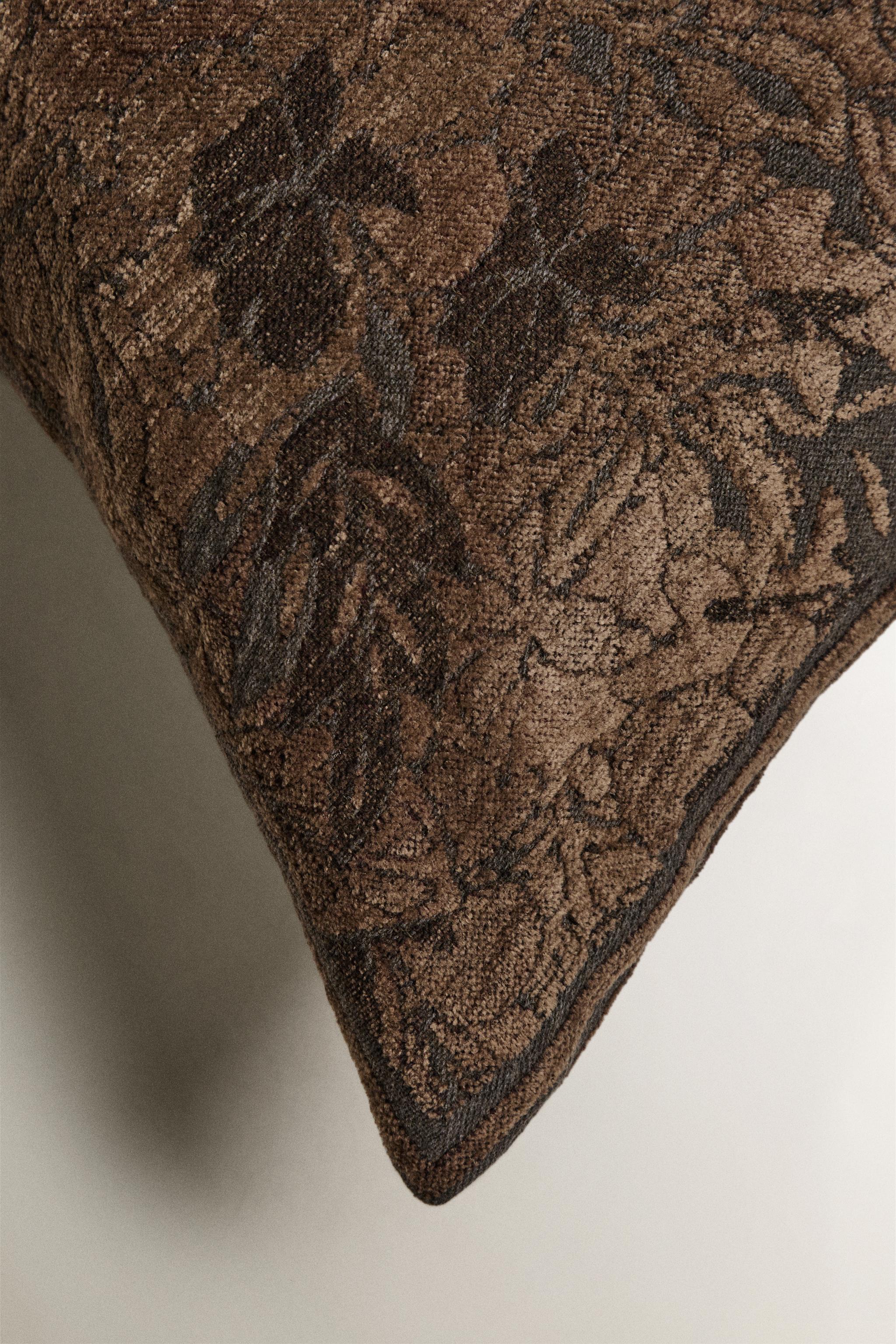 JACQUARD CHENILLE CUSHION COVER