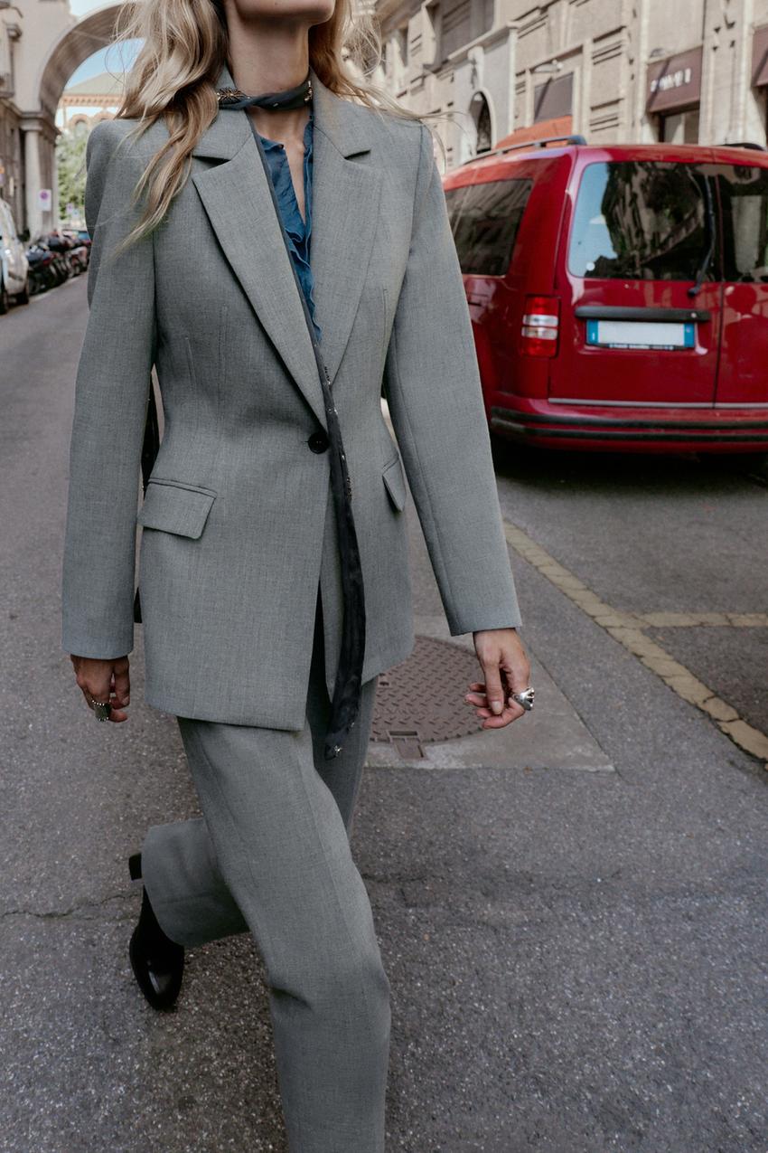 ONE-BUTTON TAILORED BLAZER