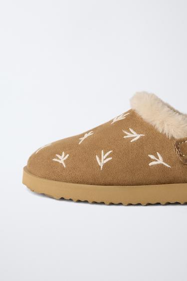 EMBROIDERED FAUX FUR CLOGS - Brown by Zara - Image 5